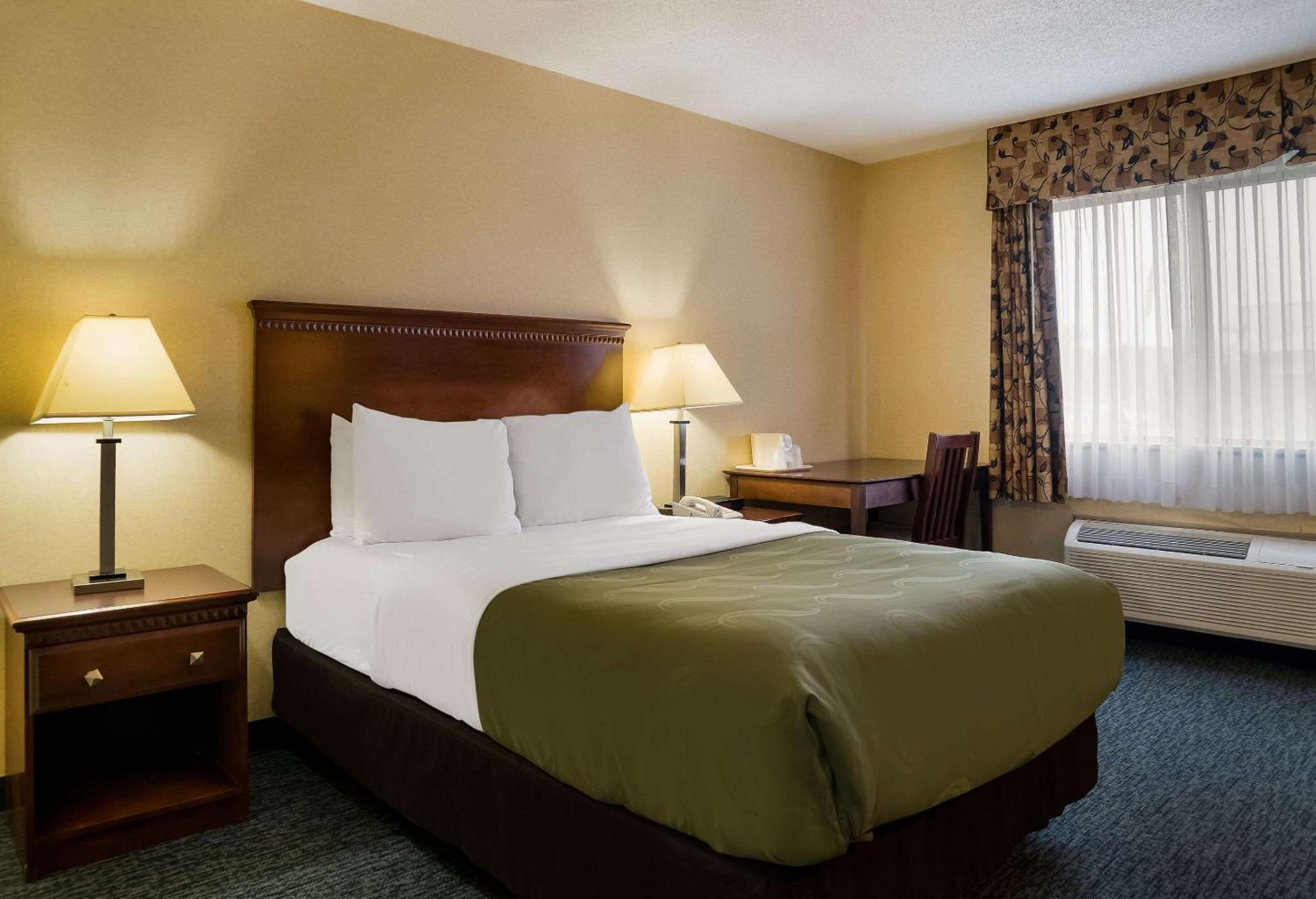 Quality Inn Grand Blanc - Flint South Exteriér fotografie