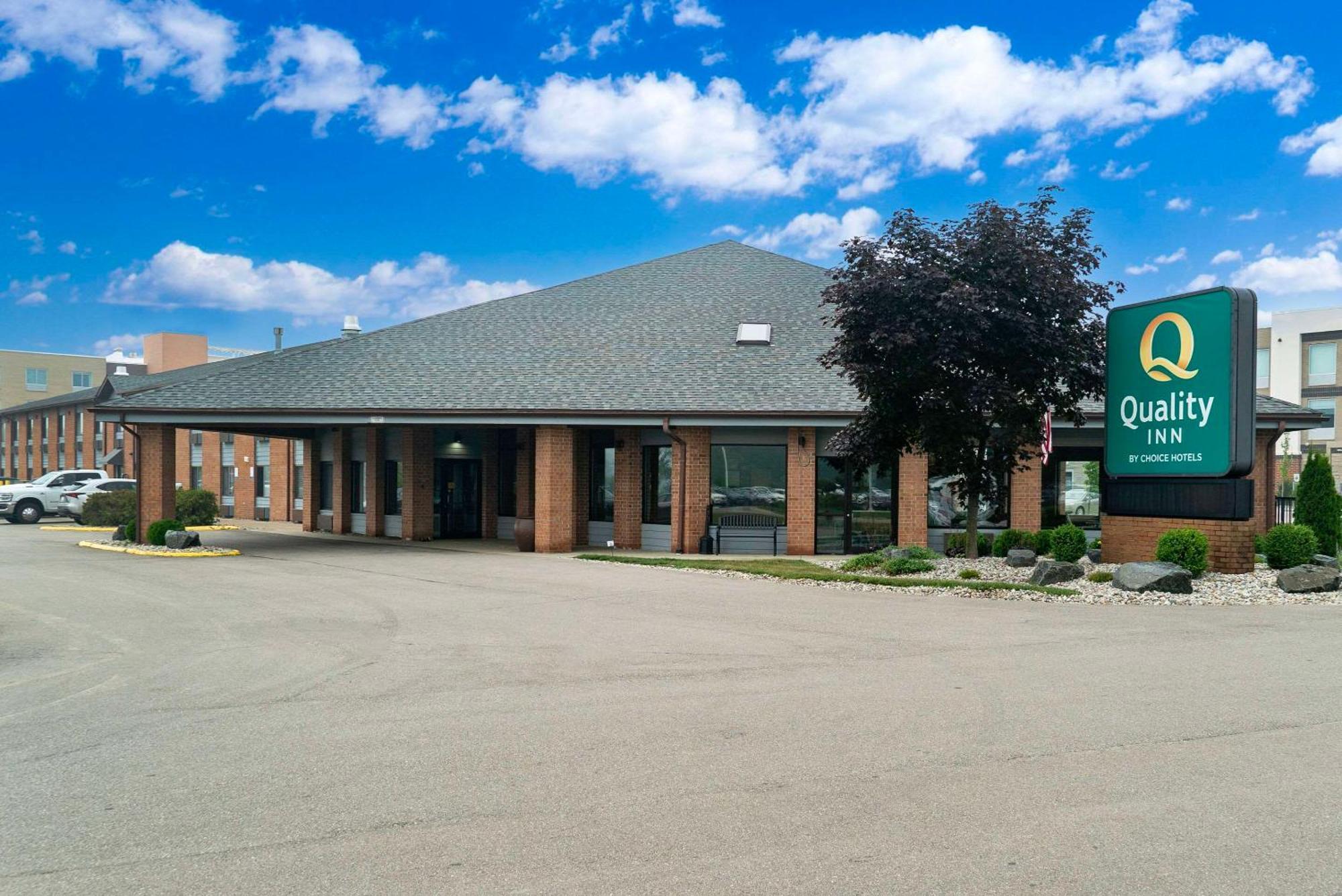 Quality Inn Grand Blanc - Flint South Exteriér fotografie