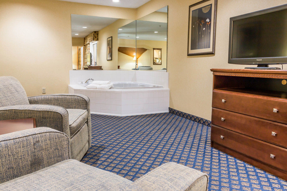 Quality Inn Grand Blanc - Flint South Exteriér fotografie